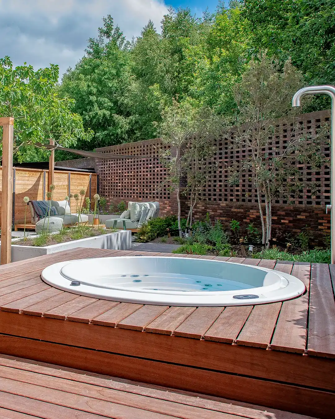 Ugradnja Essence Spa centra